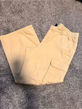 H&M Divided Women's Boot Cut Cargo Pants in Light Tan